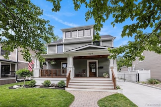 424 Taylor Ave, Rochester, MI 48307