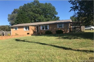 8417 Oliver Childers Rd, Connelly Springs, NC 28612
