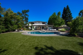 613 Harvest Ln, Saint Helena, CA 94574