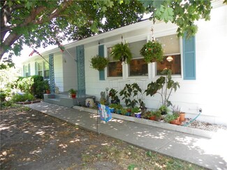 1110 E 2100 Rd, Eudora, KS 66025