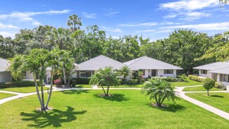 825 Club Dr, Palm Beach Gardens, FL 33418