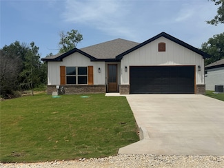 4608 Eagle Nest Ct, Granbury, TX 76048