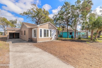 823 S Beach St, Daytona Beach, FL 32114
