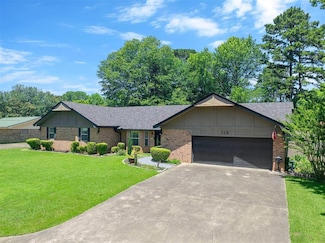 715 SE Avenue M, Idabel, OK 74745