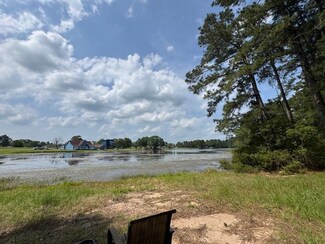 91 Meadow Lake Dr, Trinity, TX 75862