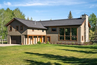 102 Larkspur Rd, Hailey, ID 83333