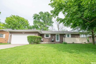 1704 Valle Vista Blvd, Pekin, IL 61554