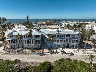 318 Bay Dr S Unit 7, Bradenton Beach, FL 34217