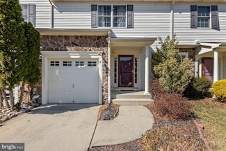 8 Camino Ct, Sicklerville, NJ 08081