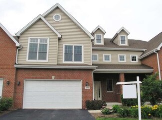 6112 Jovic Ct, La Grange, IL 60525
