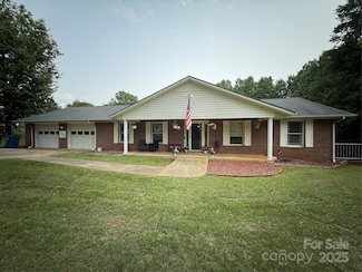 117 Lincoln Village Dr, Statesville, NC 28677