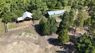 10621 Parker Dr, Willis, TX 77318