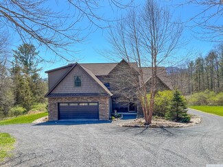 37 Horseneck Rd, Freehold, NY 12431