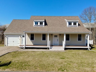 9 Country Ln, Dennis Port, MA 02639