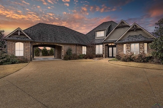 3401 Oak Hill Trail, Longview, TX 75605