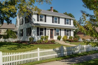 123 W Center St, Itasca, IL 60143