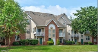 906 Rhoads Dr, Belle Mead, NJ 08502