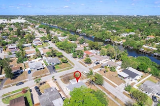 714 NW 1st Way, Deerfield Beach, FL 33441