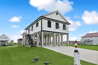 102 Kingfisher Ln, Port Sulphur, LA 70083