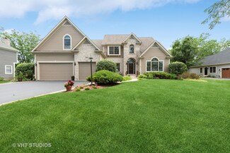 9575 Nicklaus Ln, Crystal Lake, IL 60014