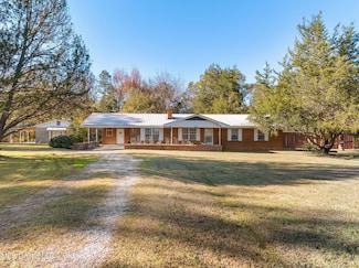 57 Donald Hale Rd, Lumberton, MS 39455