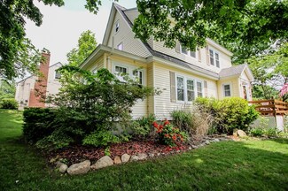 3 Cataumet St, Worcester, MA 01606