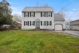 924 Mammoth Rd, Manchester, NH 03104