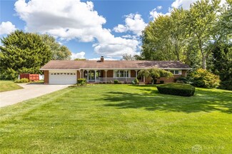 1070 Bischoff Rd, New Carlisle, OH 45344