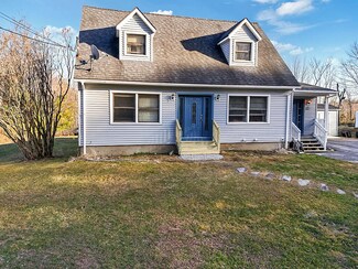 264 Belgrade Rd, Oakland, ME 04963