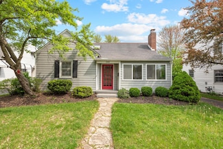 540 Fallis Rd, Columbus, OH 43214