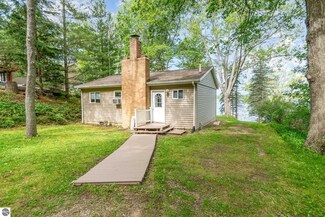 460 Everett Trail, Hale, MI 48739