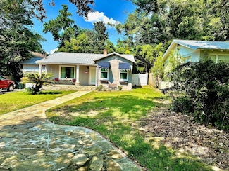 105 Pecan Ave, Fairhope, AL 36532