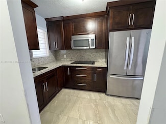 2610 W 76th St Unit 205, Hialeah, FL 33016