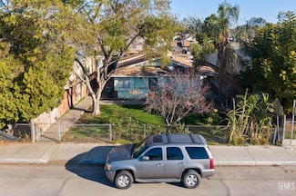 1026 Flower St, Bakersfield, CA 93305