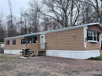 250 Lower Pmhe Dr N, East Stroudsburg, PA 18302