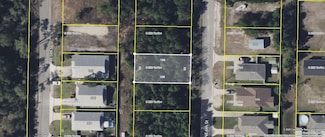 909 NE 6th St, Carrabelle, FL 32322