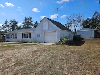 10261 Pigeon Dr, Harrison, MI 48625