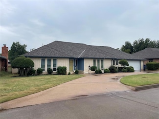 127 Rosewood Dr, Chickasha, OK 73018
