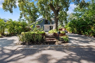 1304 Withlacoochee St, Safety Harbor, FL 34695