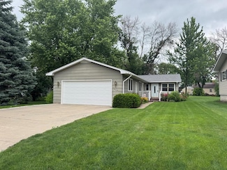 828 Lake St, Rockwell City, IA 50579