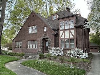 2310 Selma Ave, Youngstown, OH 44504