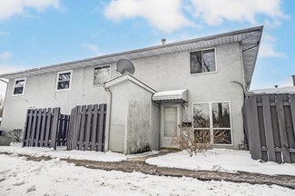 716 Cherry Hollow Rd Unit E, Columbus, OH 43228