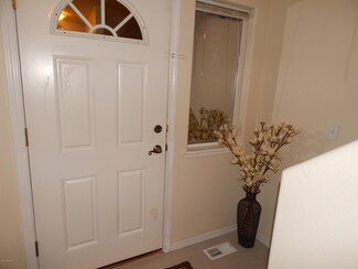 2413 Winter Ridge Ct Unit 32, Anchorage, AK 99507