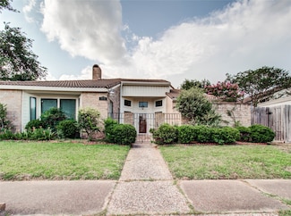 14226 Woodnook Dr, Houston, TX 77077