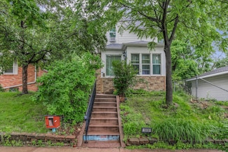 1806 Van Buren Ave, Saint Paul, MN 55104