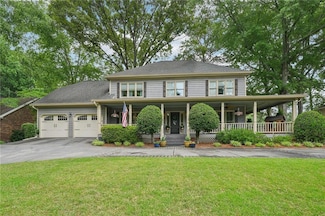 177 Coopers Pond Dr, Lawrenceville, GA 30044