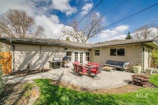 4809 W Greenbrier Dr, Boise, ID 83705