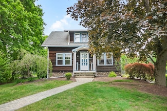 768 Plymouth St, Abington, MA 02351