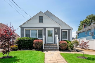 37 Dawes Ave, Amityville, NY 11701