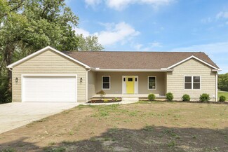 4890 Grebus Rd, Columbus, OH 43207